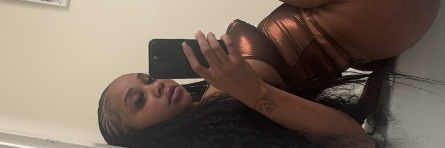 Juicy Cee 🍒's banner