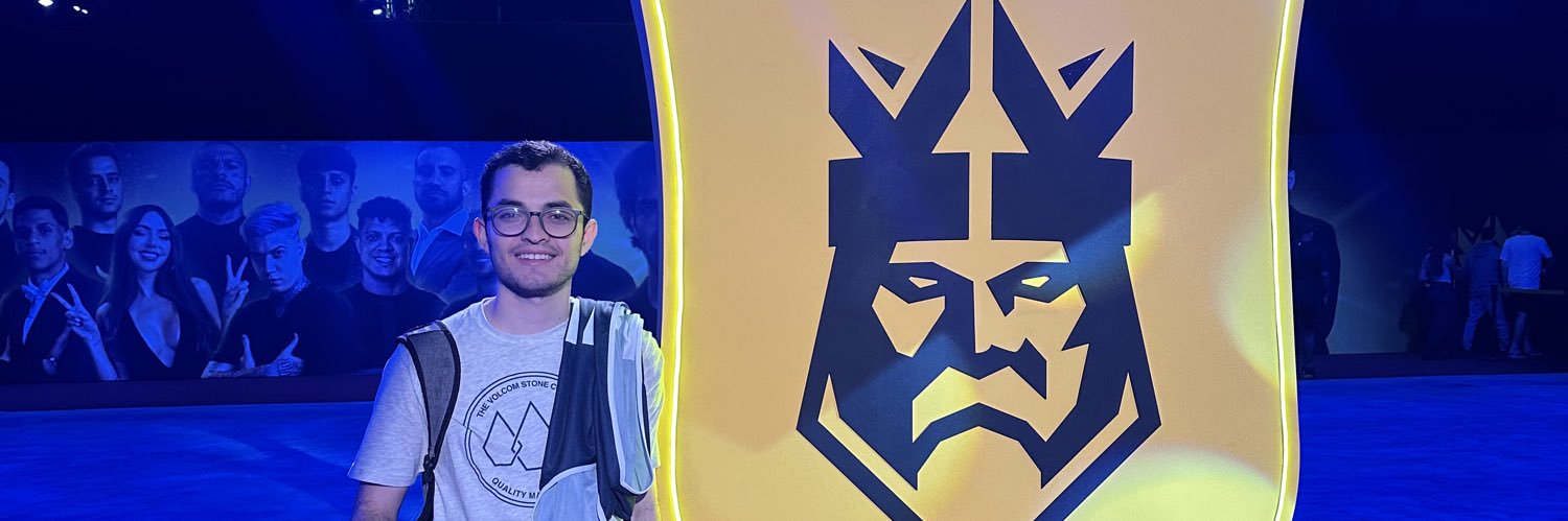 Tá na Kings's banner