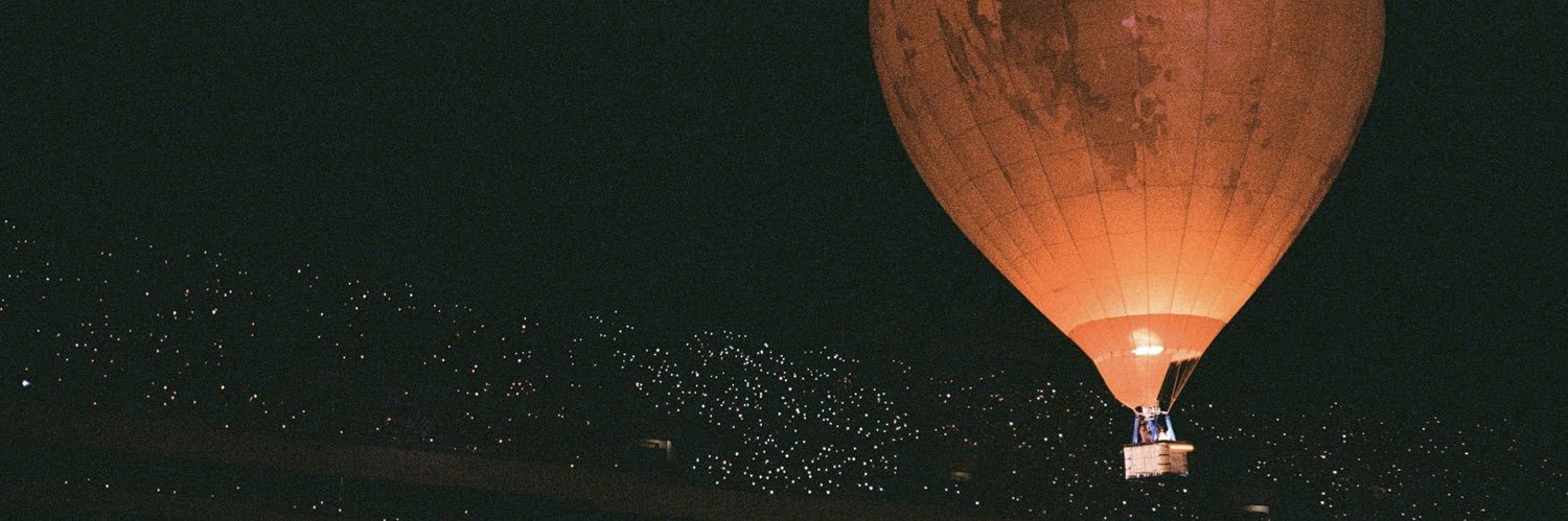 🌙's banner