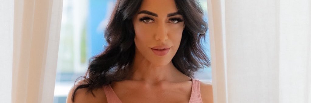 Federica Pacela's banner