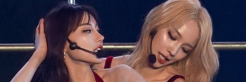 Women fanpage's banner