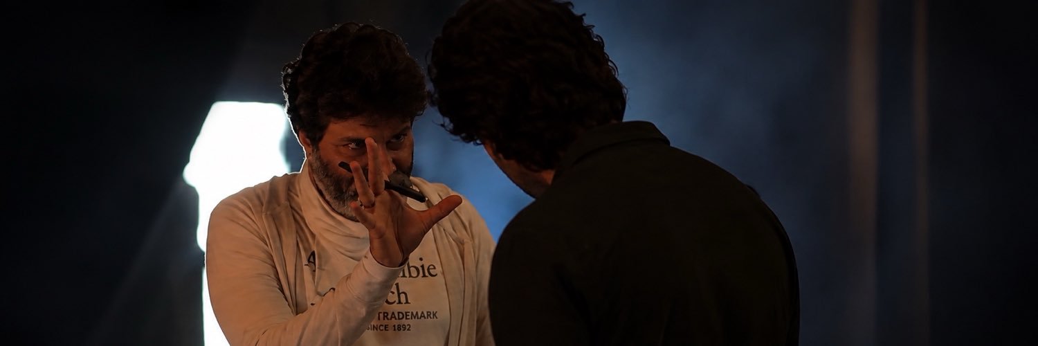 vivek🦁's banner