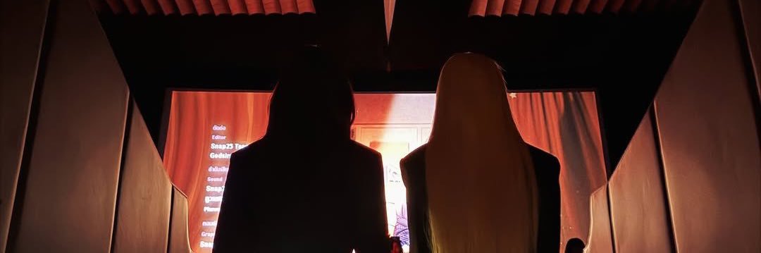 w; 𐆅ִֶָ's banner