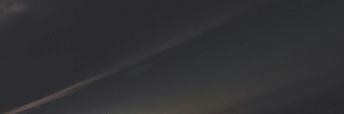 우리's banner