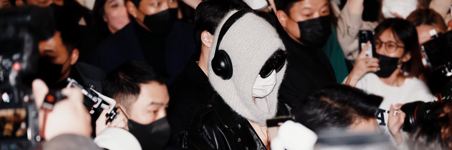 Faꪜ's banner