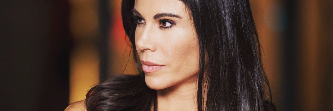 Paola Rojas's banner