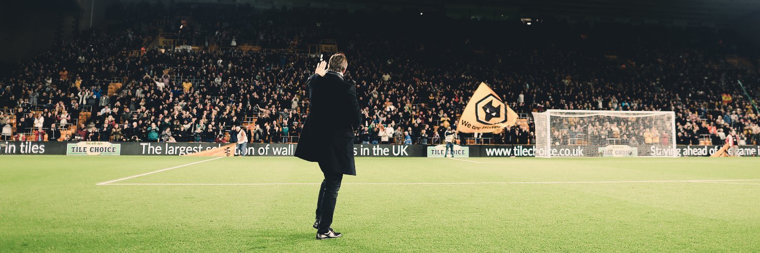 Wolves Español's banner