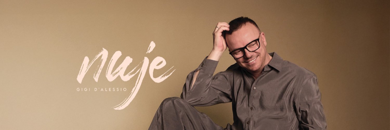 Gigi D'Alessio's banner