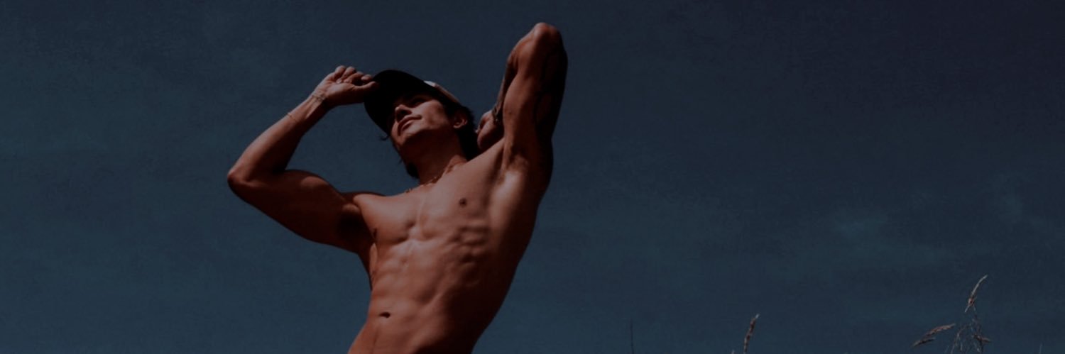 𝐀𝐋𝐎𝐍𝐄 𝐁𝐋𝐀𝐂𝐊.'s banner