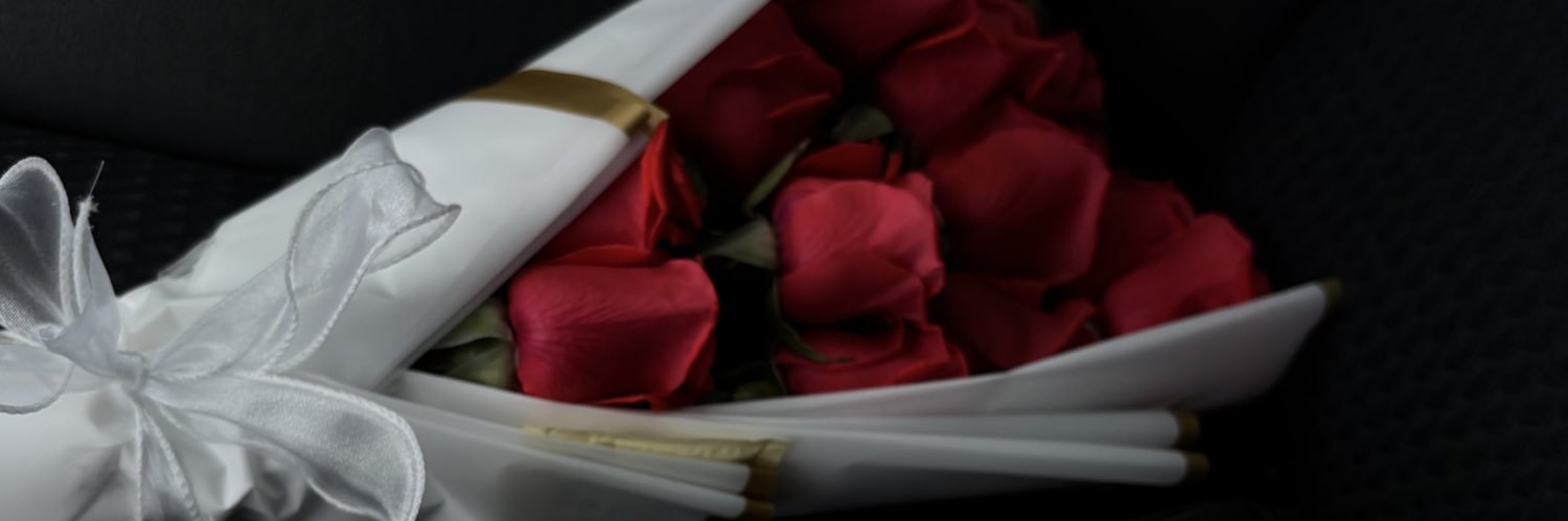 honey's banner