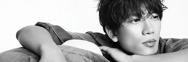 Actor Ji Sung's banner