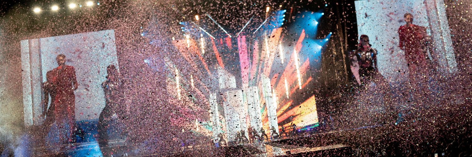 Marco Mengoni's banner
