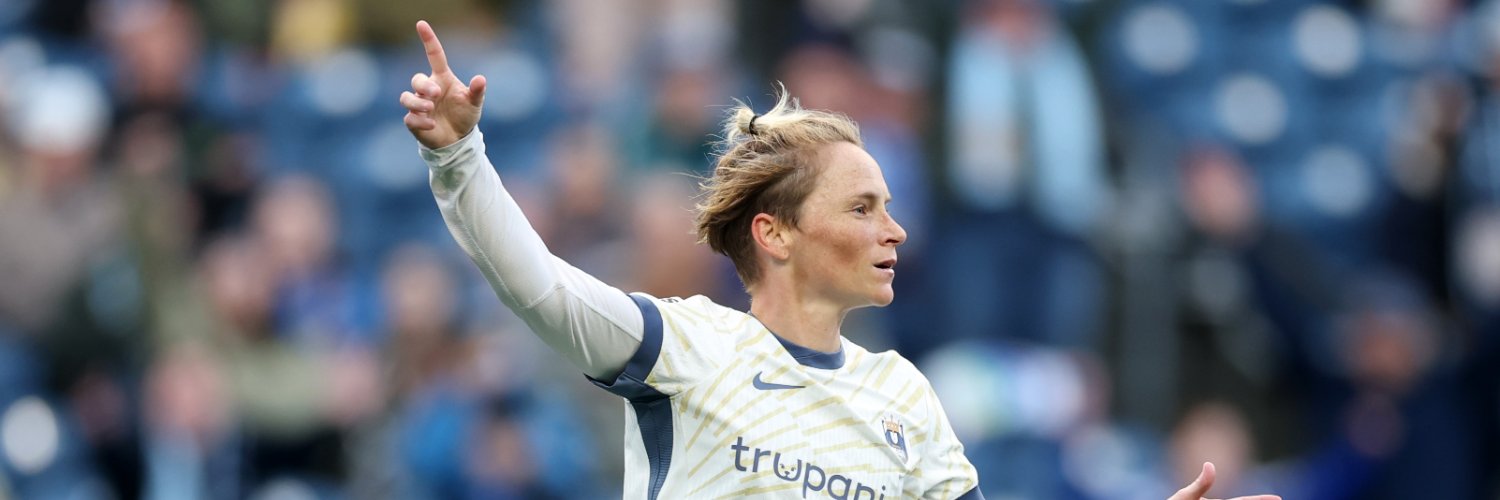 Seattle Reign FC's banner