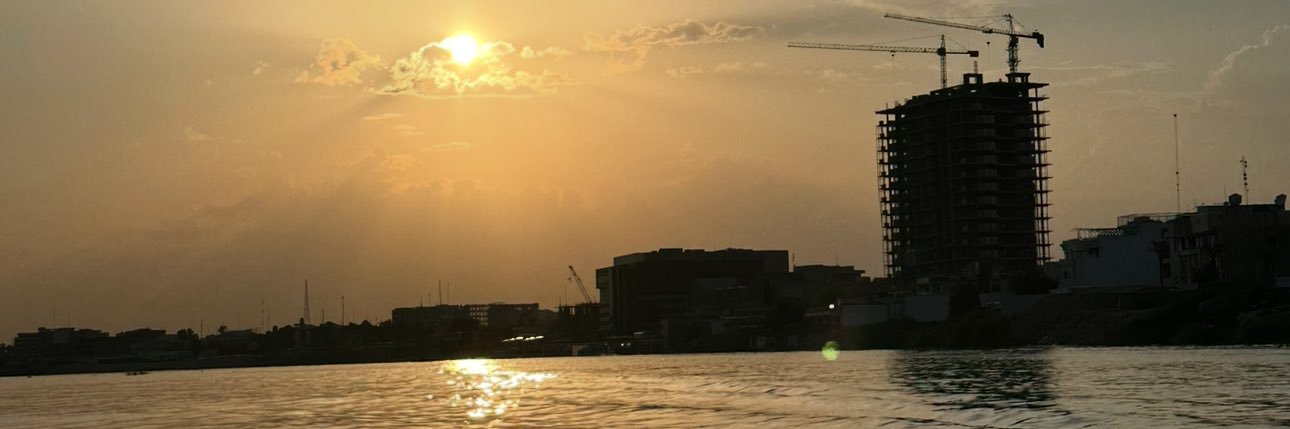 لآيڤلي🕊️'s banner