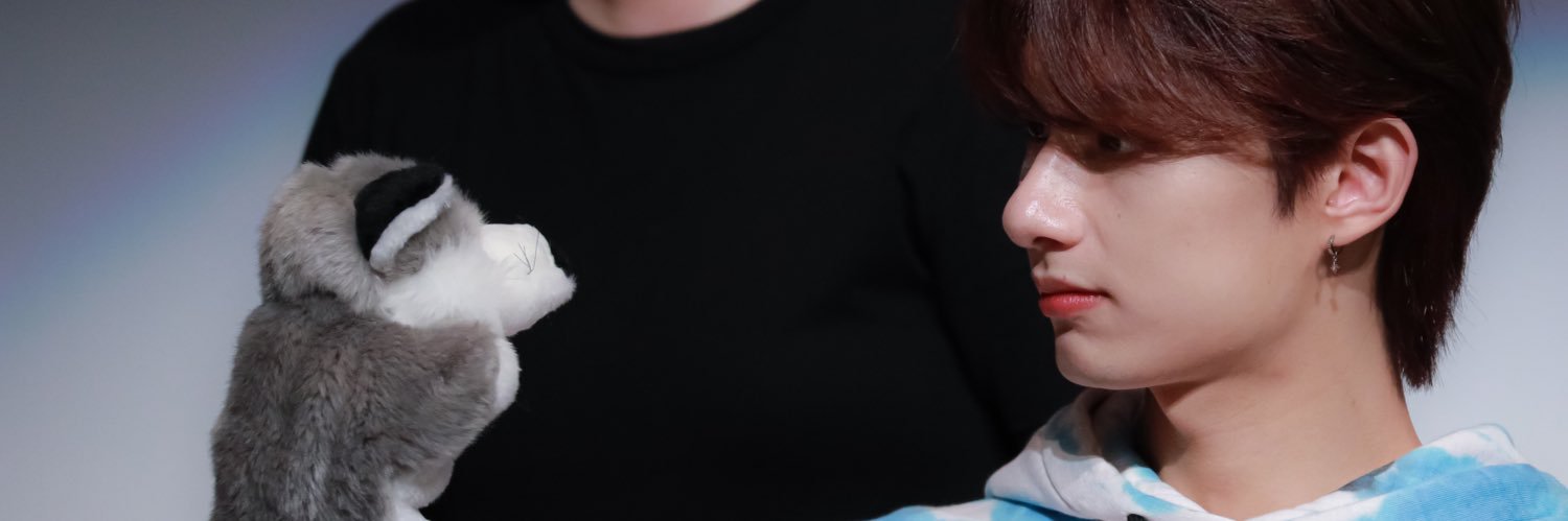 CRY FOR THE MOON 🌘's banner