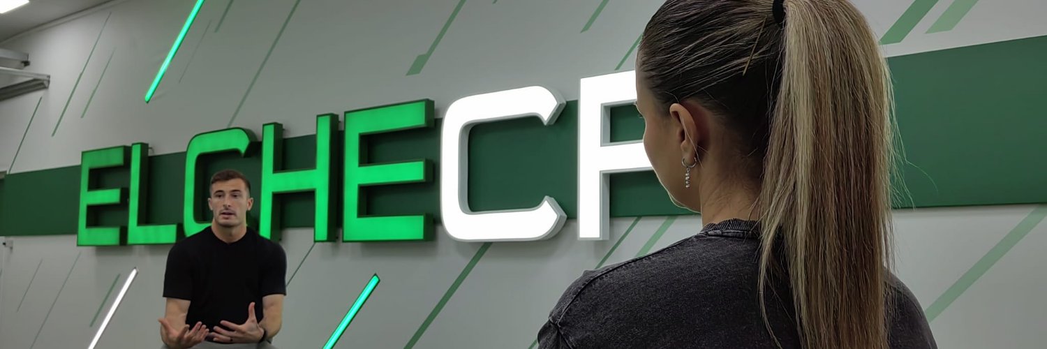 Marta Fernández's banner