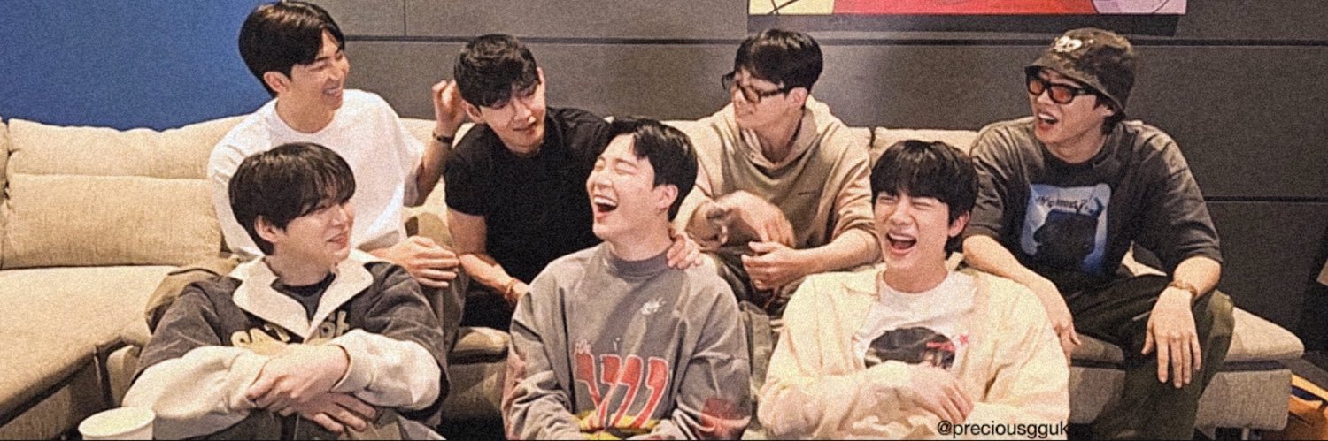 sky⁷ ᥫ᭡'s banner