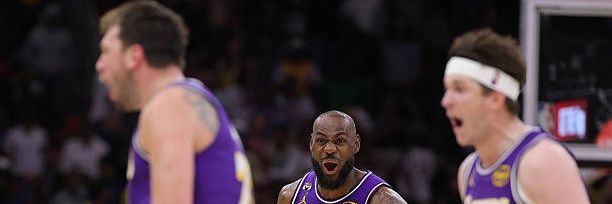 swish (#LakeShow 52-29)'s banner