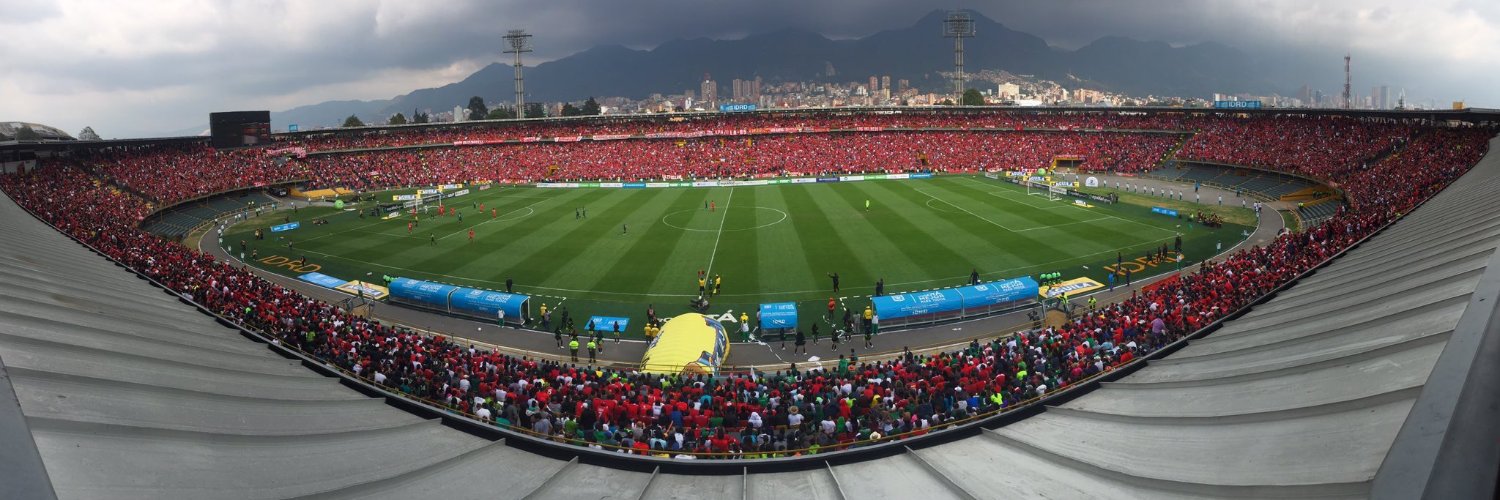 CARLOS HERNÁNDEZ's banner