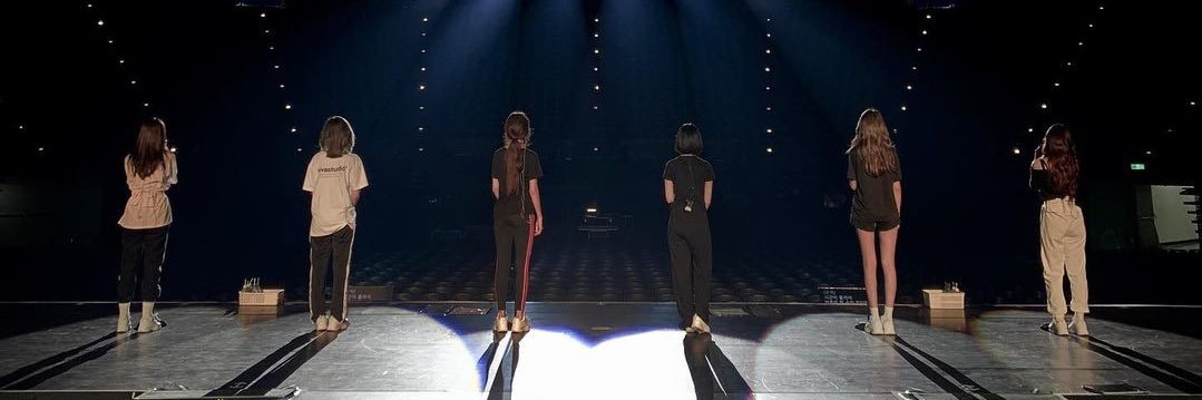 𝘊𝘩𝘦𝘦's banner