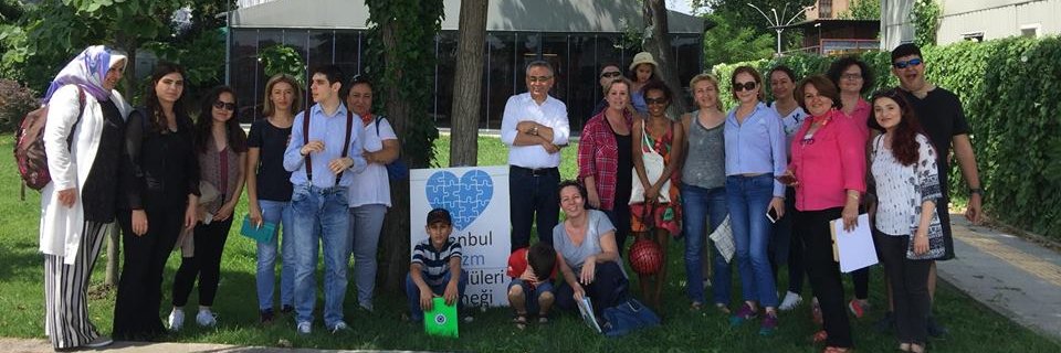 İstanbul Otizm Gönüllüleri Derneği's banner