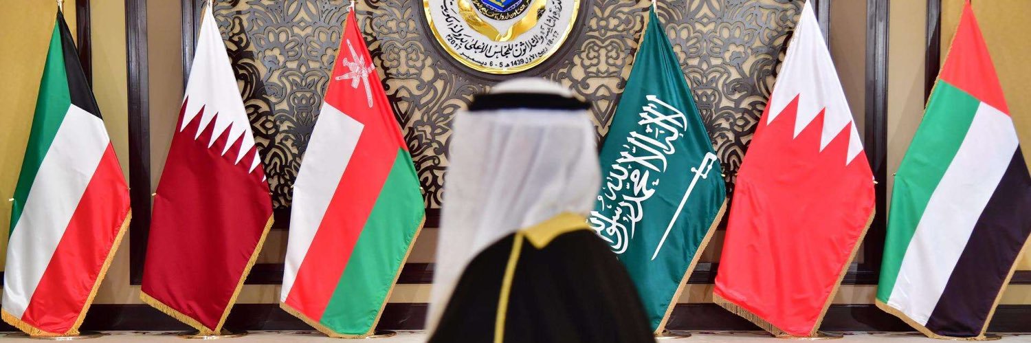 Jarah Aldhafeeri جرَّاح الظفيري's banner