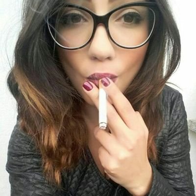 sexysmokers's profile picture