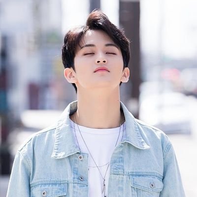 ta²'s profile picture