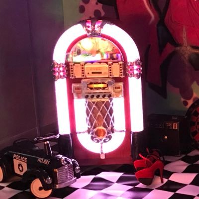 NightMacaron's profile picture