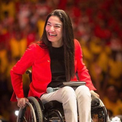 muniba_mazari's profile picture