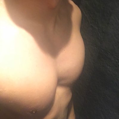 j97049753's profile picture