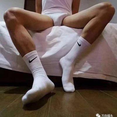 小拽俊咻's profile picture