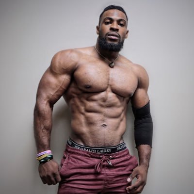 MATTHIAS MCKINNON's profile picture