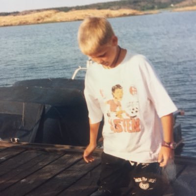 JALV82BAGE's profile picture