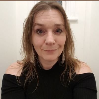 helenstaniland's profile picture