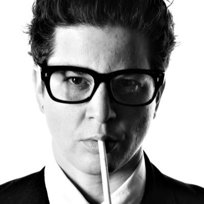 Julie Goldman 🌴🥥's profile picture