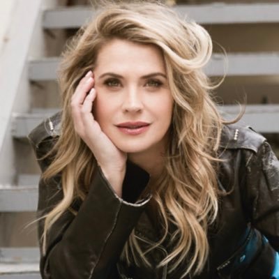 Kristy Swanson's profile picture
