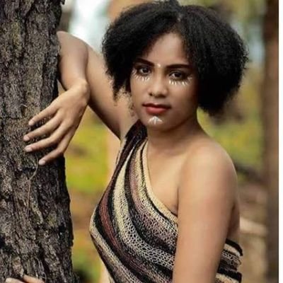 FinnaPutryPapua's profile picture