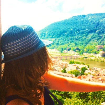 RaniaAbdallah's profile picture