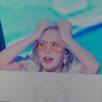 z💤's profile picture