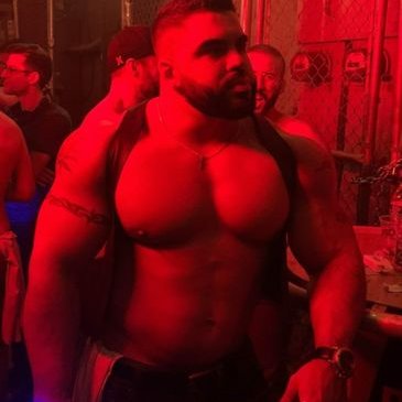 MuscleBearHG's profile picture