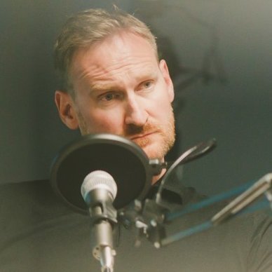 Ian Farrar | KEYNOTE SPEAKER | LIVE PODCASTER's profile picture