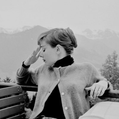 avlananikibalik's profile picture