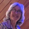 Profilbild von Julianne M. Holt