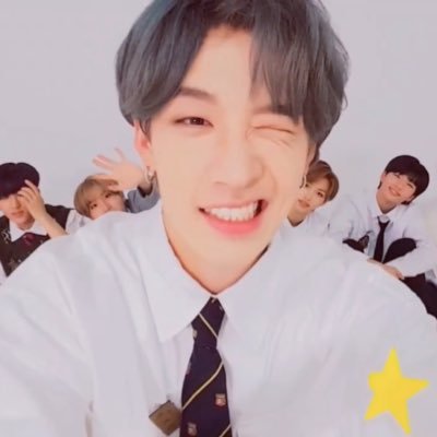 glittery971003's profile picture