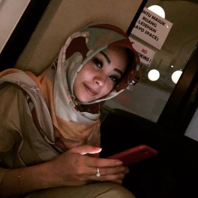 B15Ena's profile picture