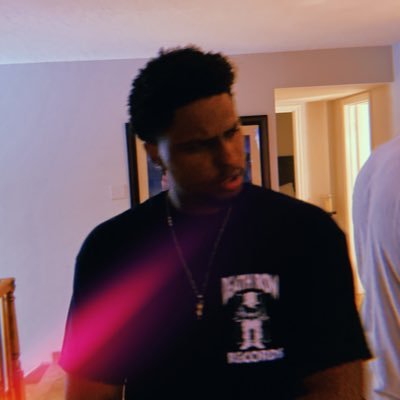 hesjustniceee's profile picture
