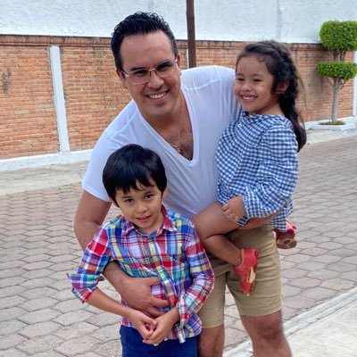 ROBERTO MURATALLA MD's profile picture