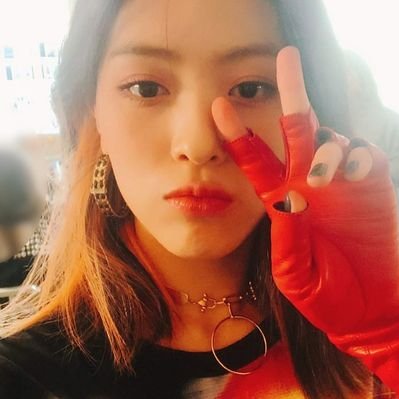 𝐑𝐘𝐔𝐍𝐈𝐕𝐄𝐑𝐒𝐀𝐋👑's profile picture