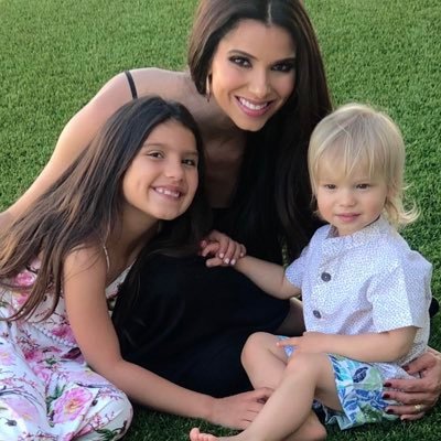 Roselyn Sanchez's profile picture